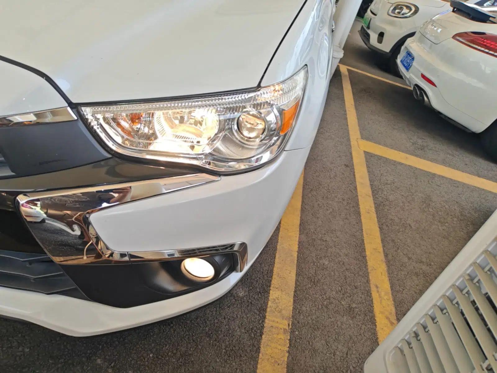 Mitsubishi ASX 2016 2.0L CVT Two-Wheel Drive Navigation Edition — миниатюра 9