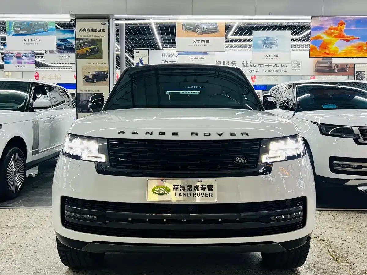 Range Rover 2024 3.0 L6 360PS Grand Edition — миниатюра 2