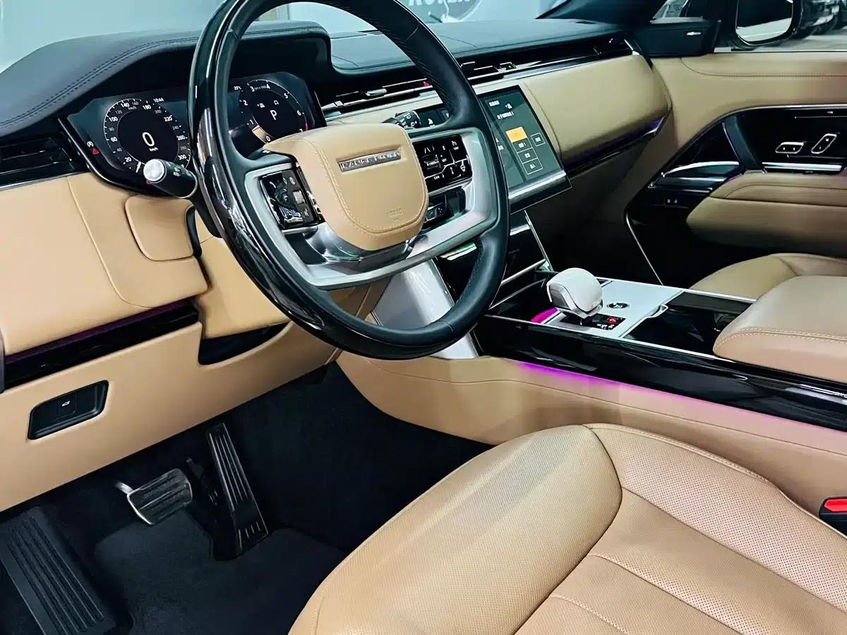 Range Rover 2024 3.0 L6 360PS Grand Edition — миниатюра 4