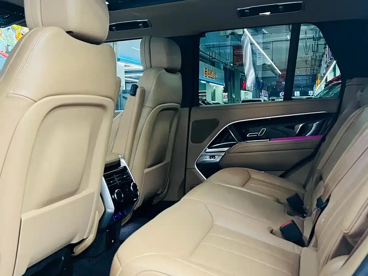 Range Rover 2024 3.0 L6 360PS Grand Edition — миниатюра 5