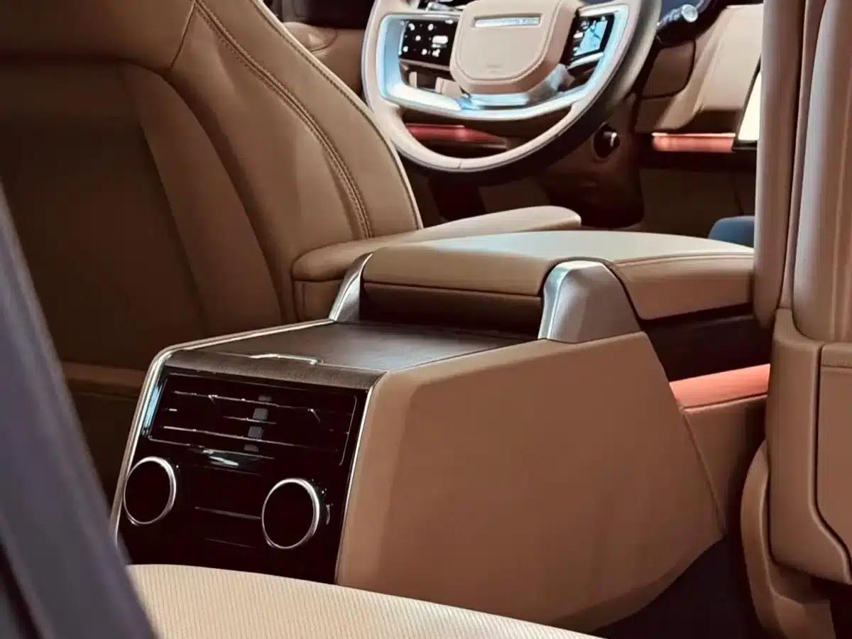 Range Rover 2025 3.0 L6 400PS Extended Wheelbase 7-Seater — миниатюра 5