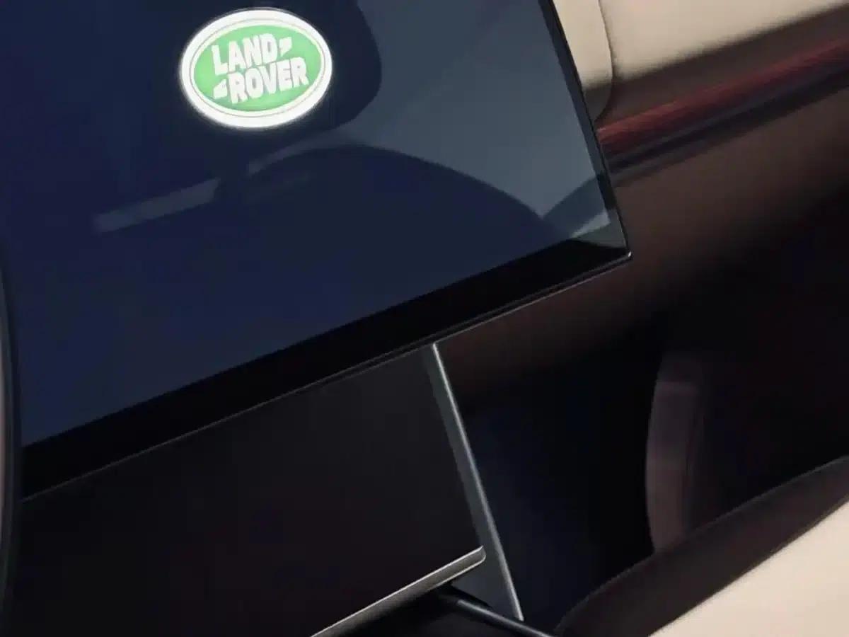 Range Rover 2025 3.0 L6 400PS Extended Wheelbase 7-Seater — миниатюра 8