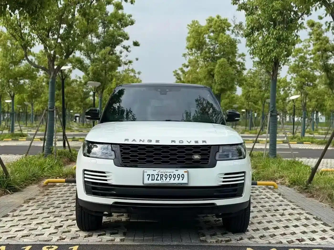 Range Rover 2022 3.0 L6 360PS Grand Edition — миниатюра 2