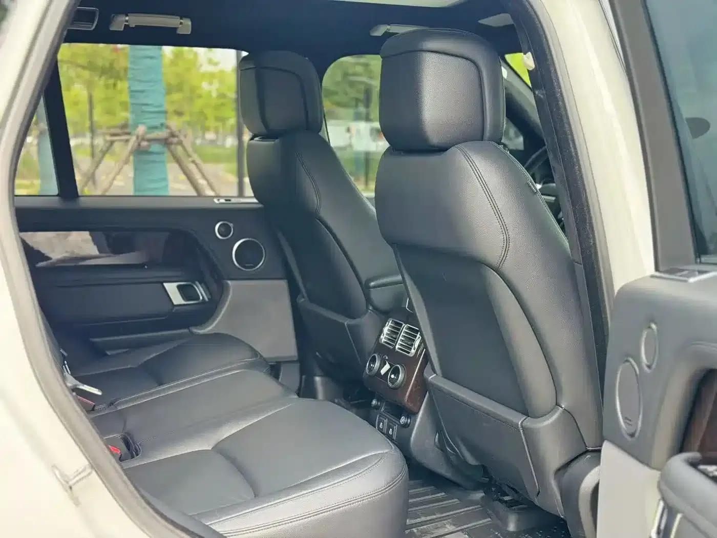 Range Rover 2022 3.0 L6 360PS Grand Edition — миниатюра 6