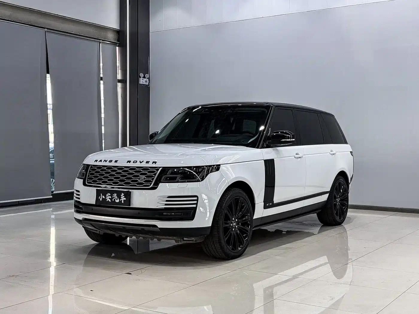 Range Rover 2022 3.0 L6 400PS Legendary Extended Classic Edition — миниатюра 1