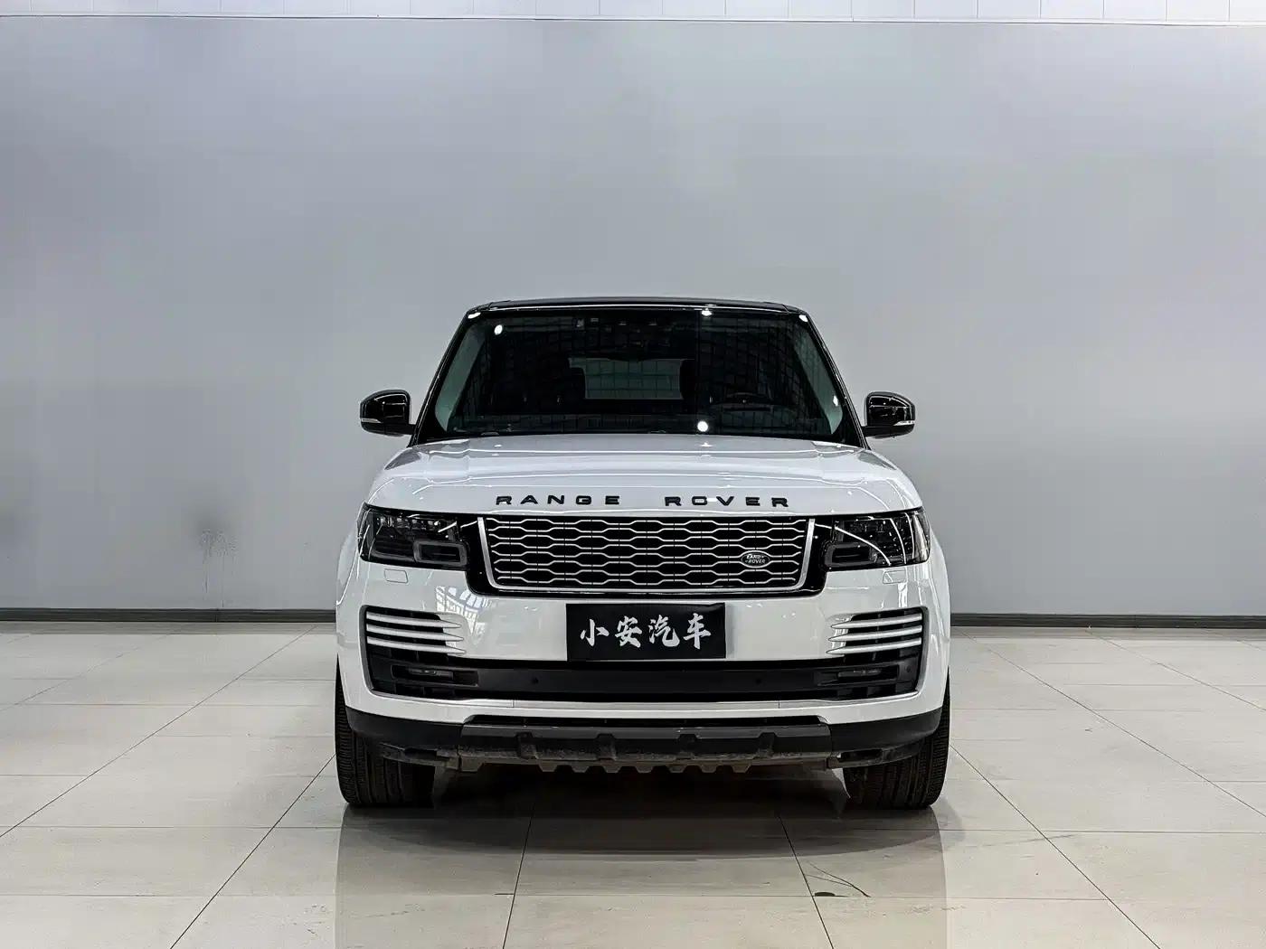 Range Rover 2022 3.0 L6 400PS Legendary Extended Classic Edition — миниатюра 2
