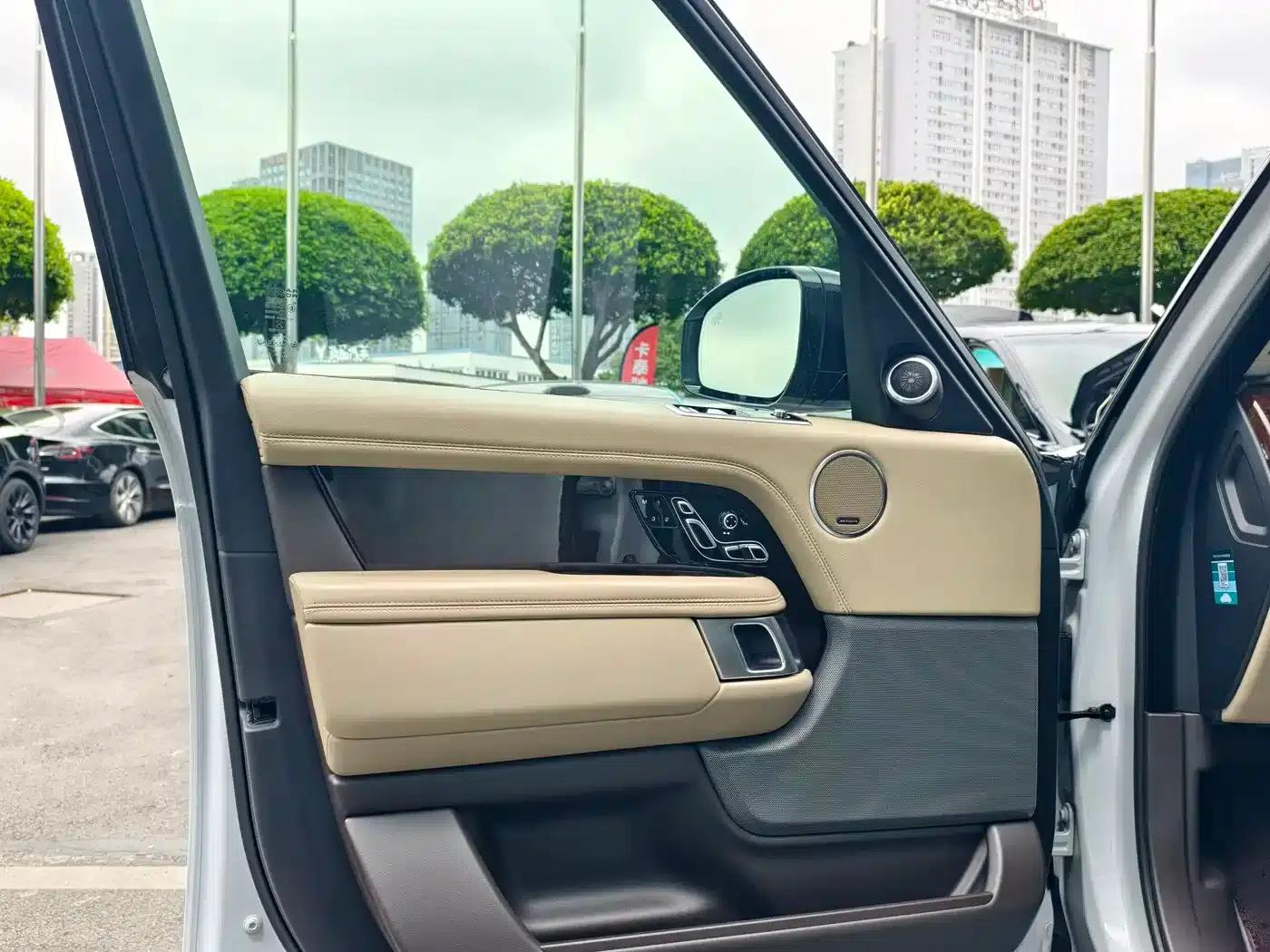Range Rover 2019 3.0 SCV6 Legendary Edition — миниатюра 14