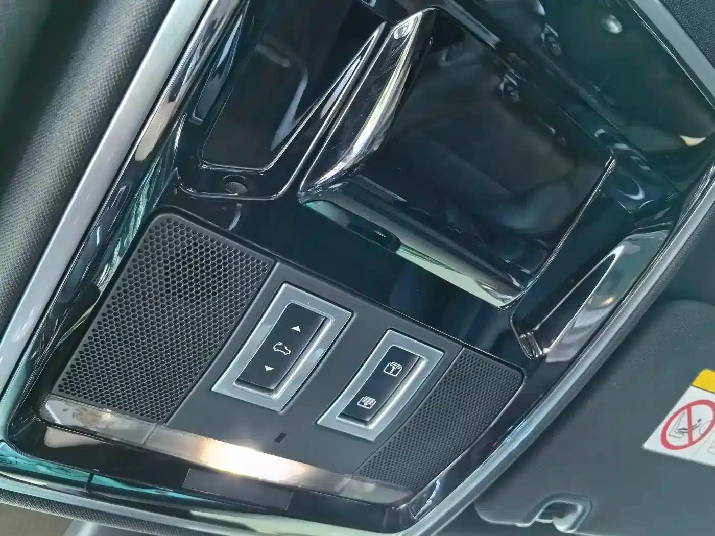 2015 Range Rover 3.0 SC V6 Vogue — миниатюра 25
