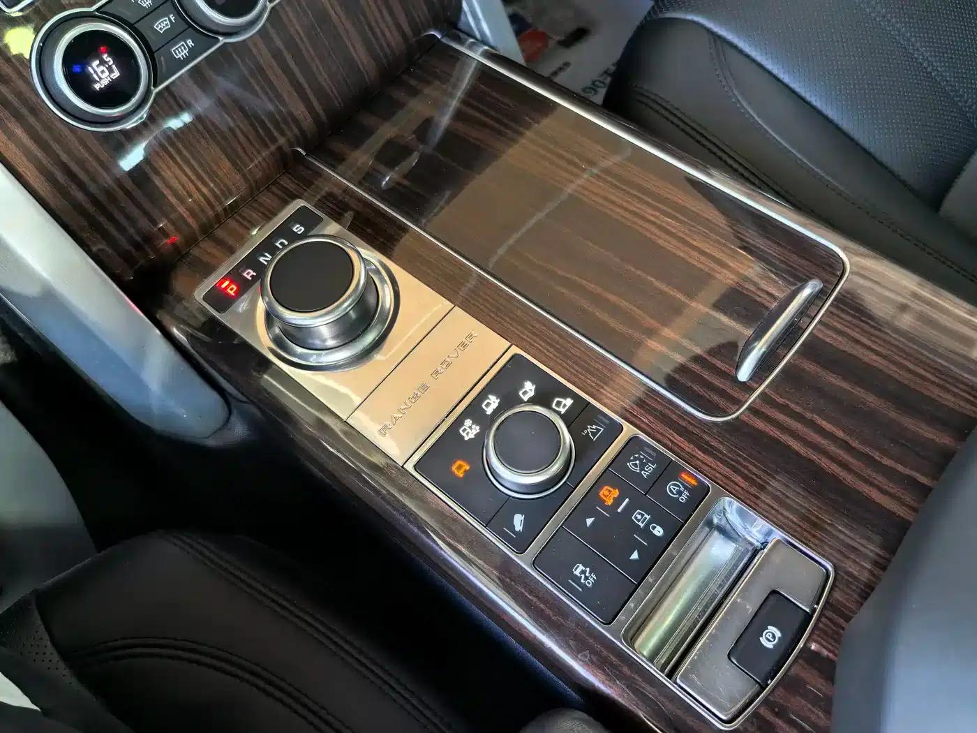 2015 Range Rover 3.0 SC V6 Vogue — миниатюра 26