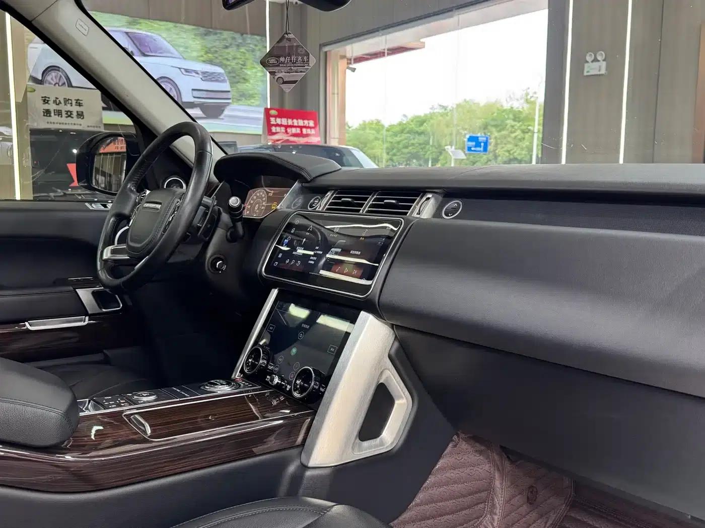 2017 Range Rover 3.0 SC V6 Vogue — миниатюра 17