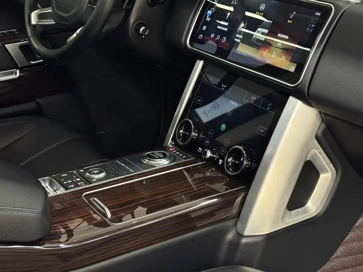 2017 Range Rover 3.0 SC V6 Vogue — миниатюра 18