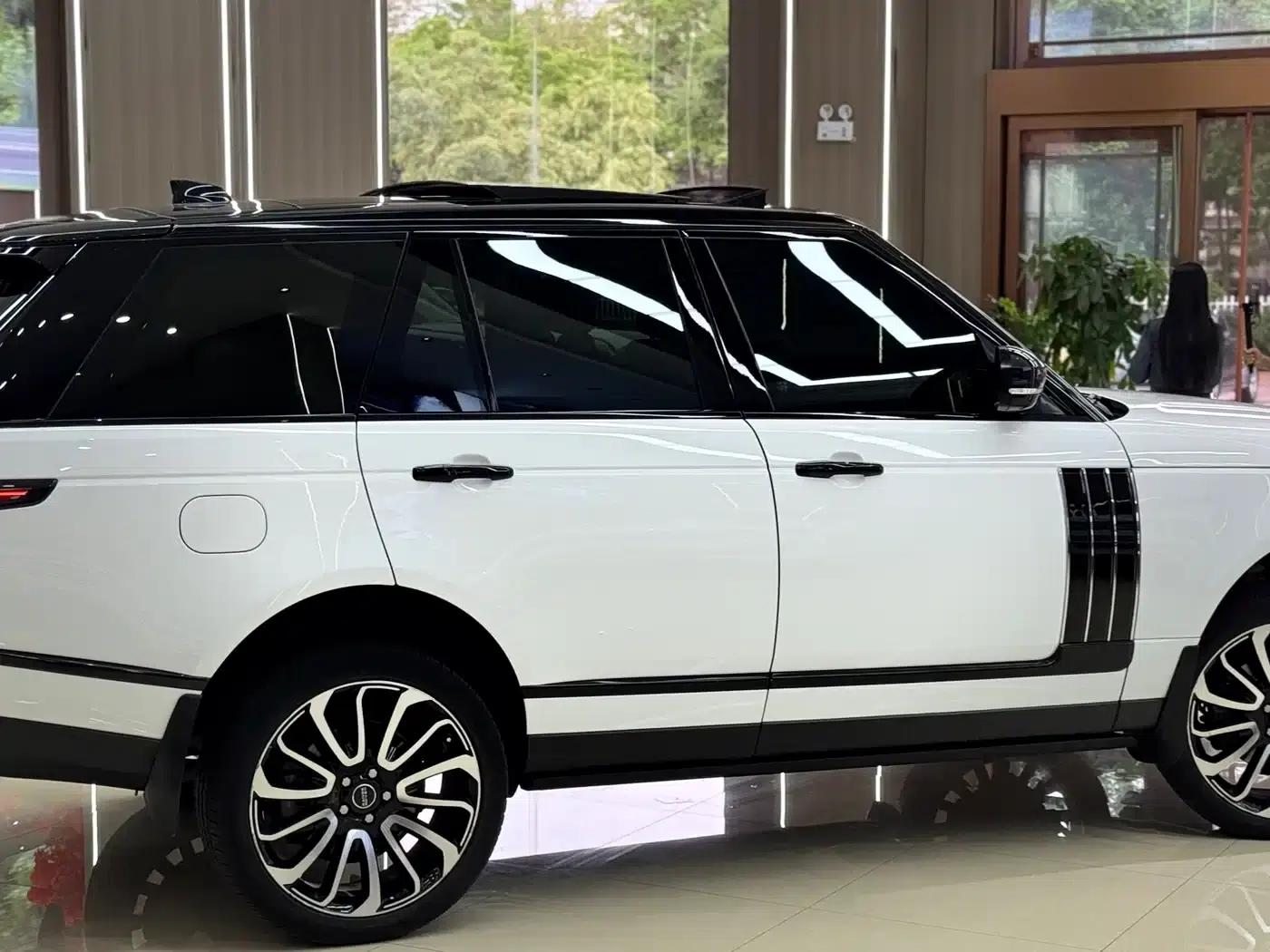 2017 Range Rover 3.0 SC V6 Vogue — миниатюра 3