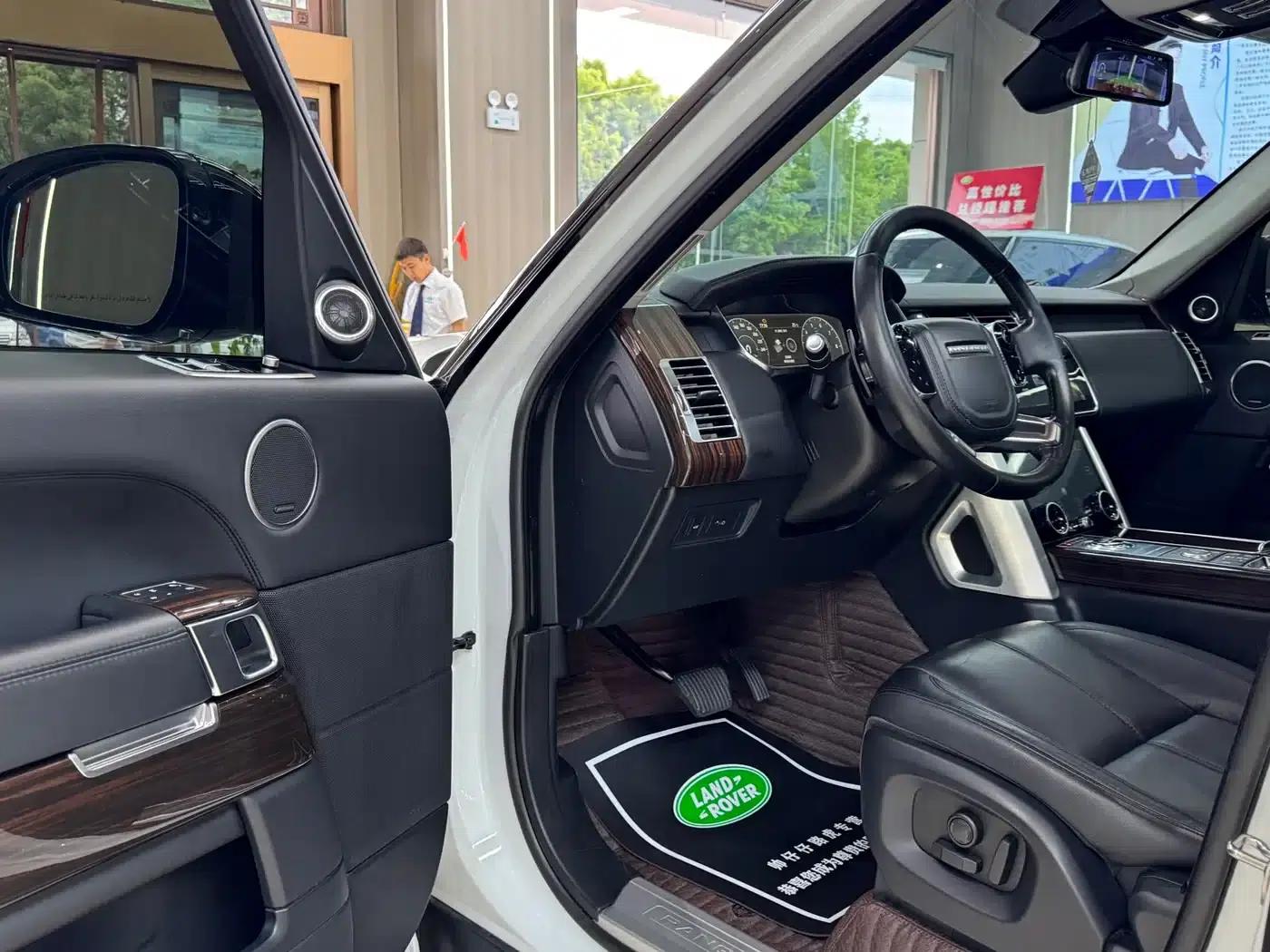 2017 Range Rover 3.0 SC V6 Vogue — миниатюра 10