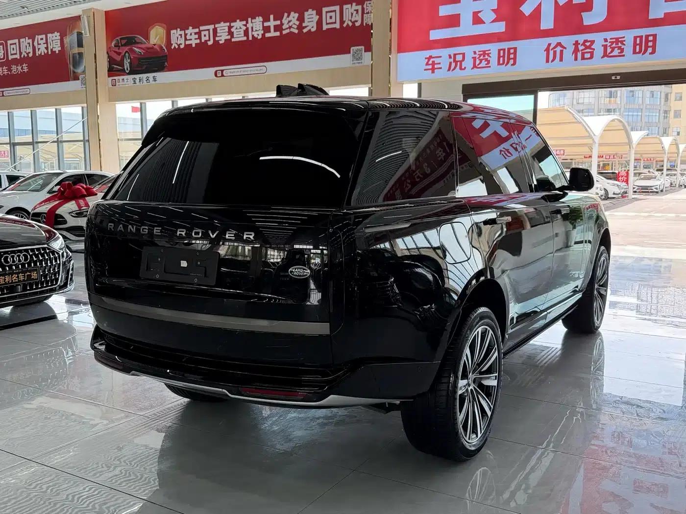 Range Rover 2024 3.0 L6 400PS Extended Wheelbase 7-Seater — миниатюра 13