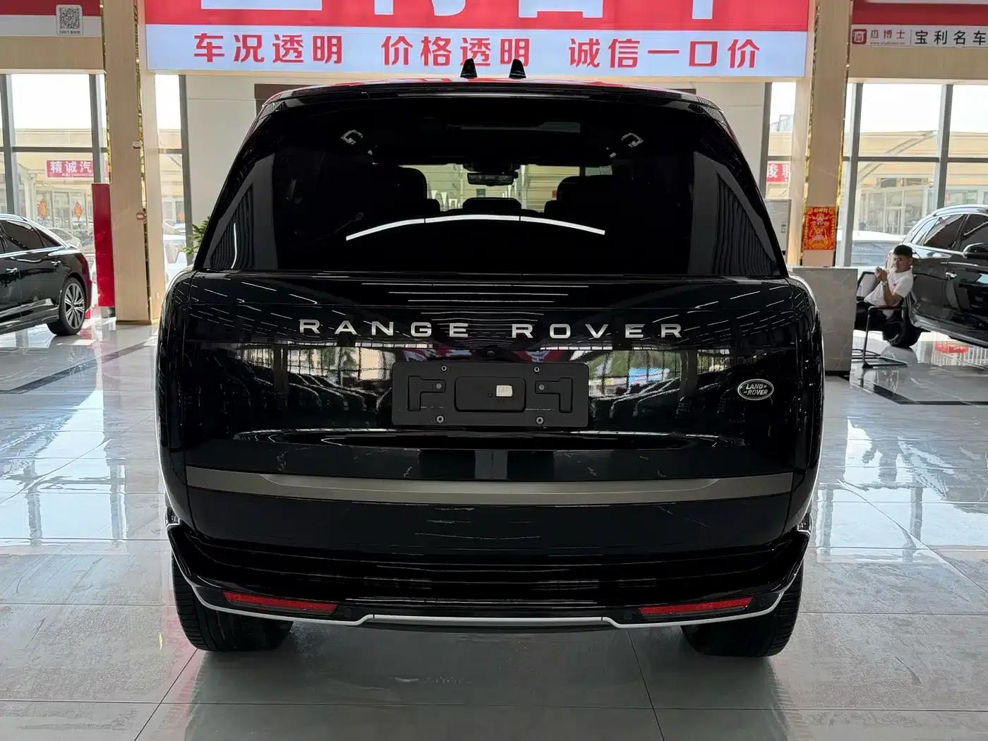 Range Rover 2024 3.0 L6 400PS Extended Wheelbase 7-Seater — миниатюра 14