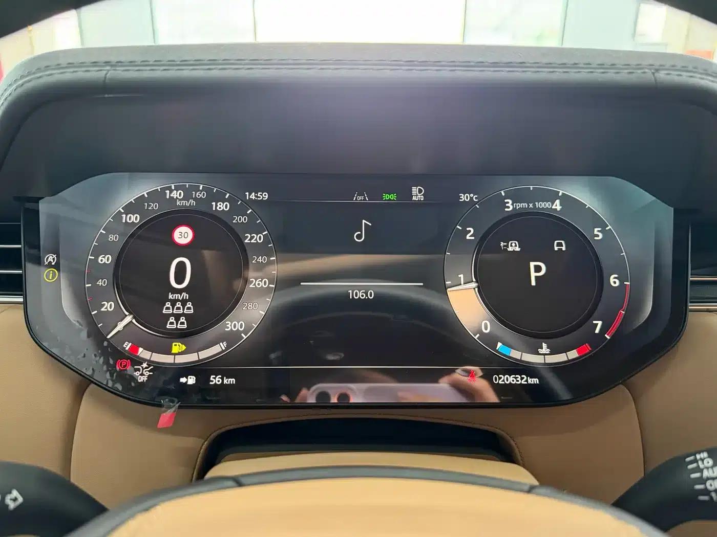 Range Rover 2024 3.0 L6 400PS Extended Wheelbase 7-Seater — миниатюра 6