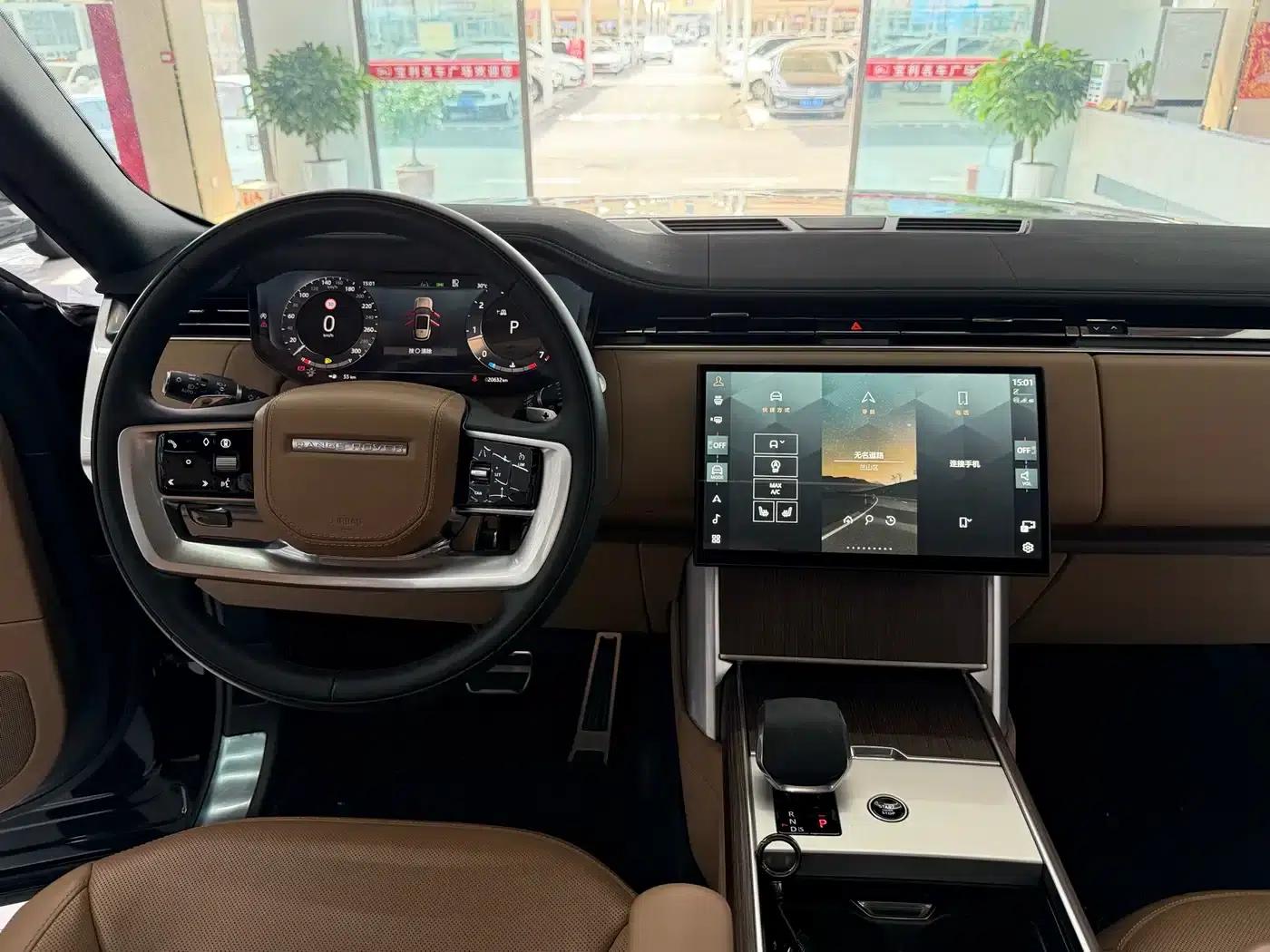 Range Rover 2024 3.0 L6 400PS Extended Wheelbase 7-Seater — миниатюра 8