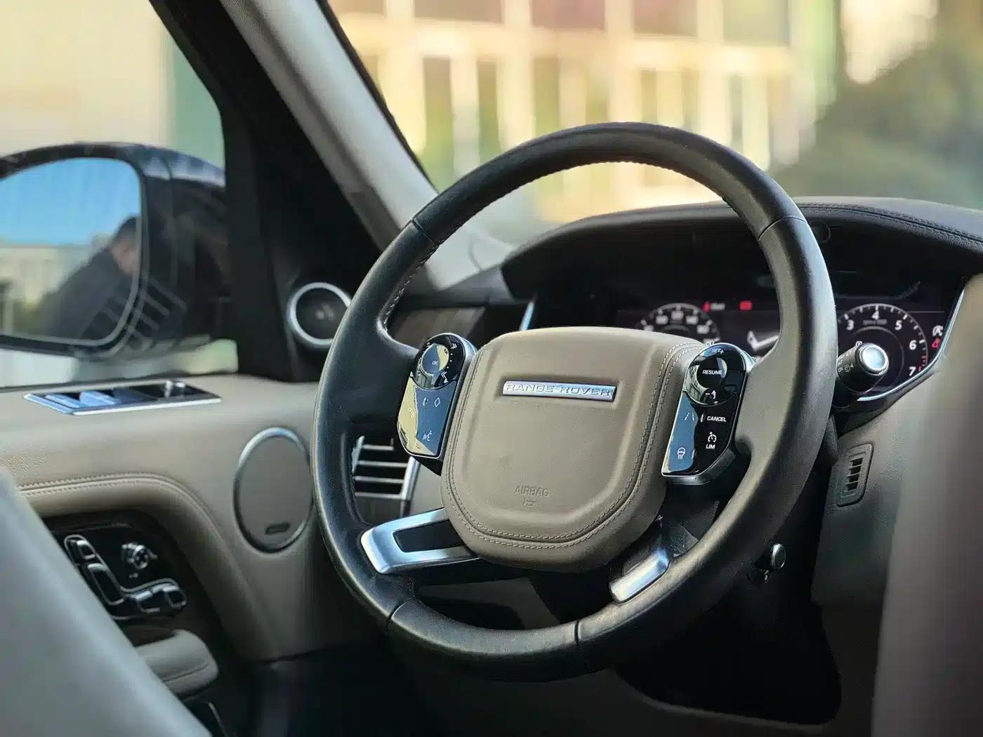 Range Rover 2018 3.0 SC V6 Vogue Extended Wheelbase — миниатюра 13