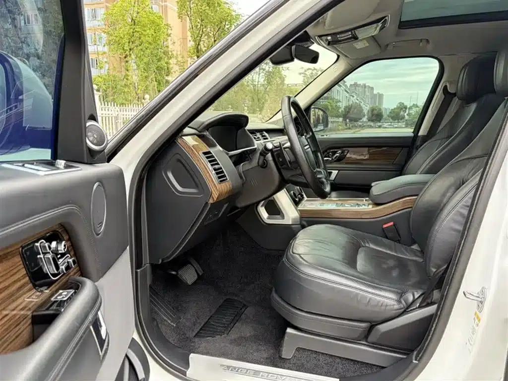 2018 Range Rover 3.0 SC V6 Vogue SE Autobiography Long Wheelbase — миниатюра 23