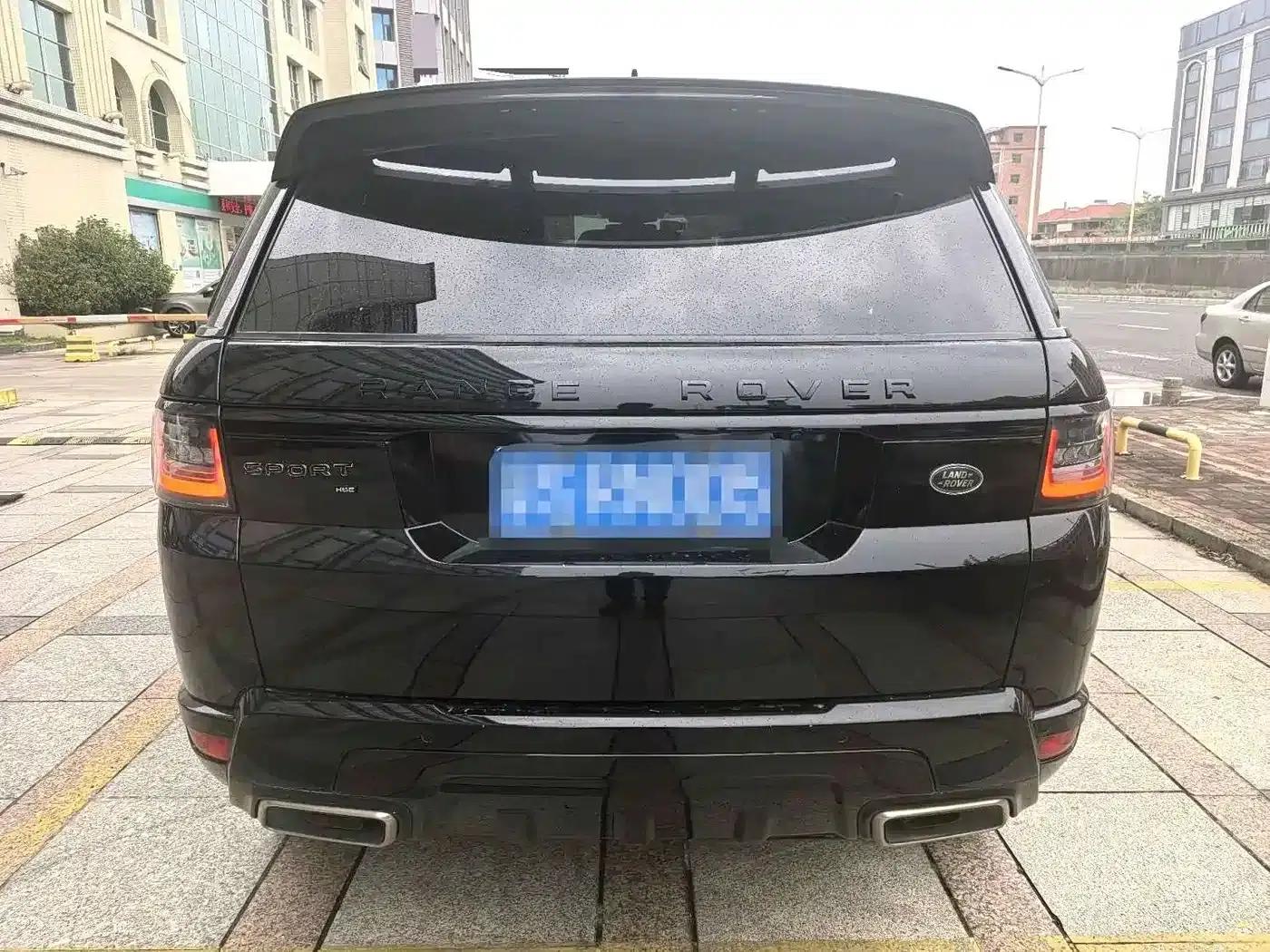 Range Rover Sport 2021 3.0 L6 Black Edition — миниатюра 18