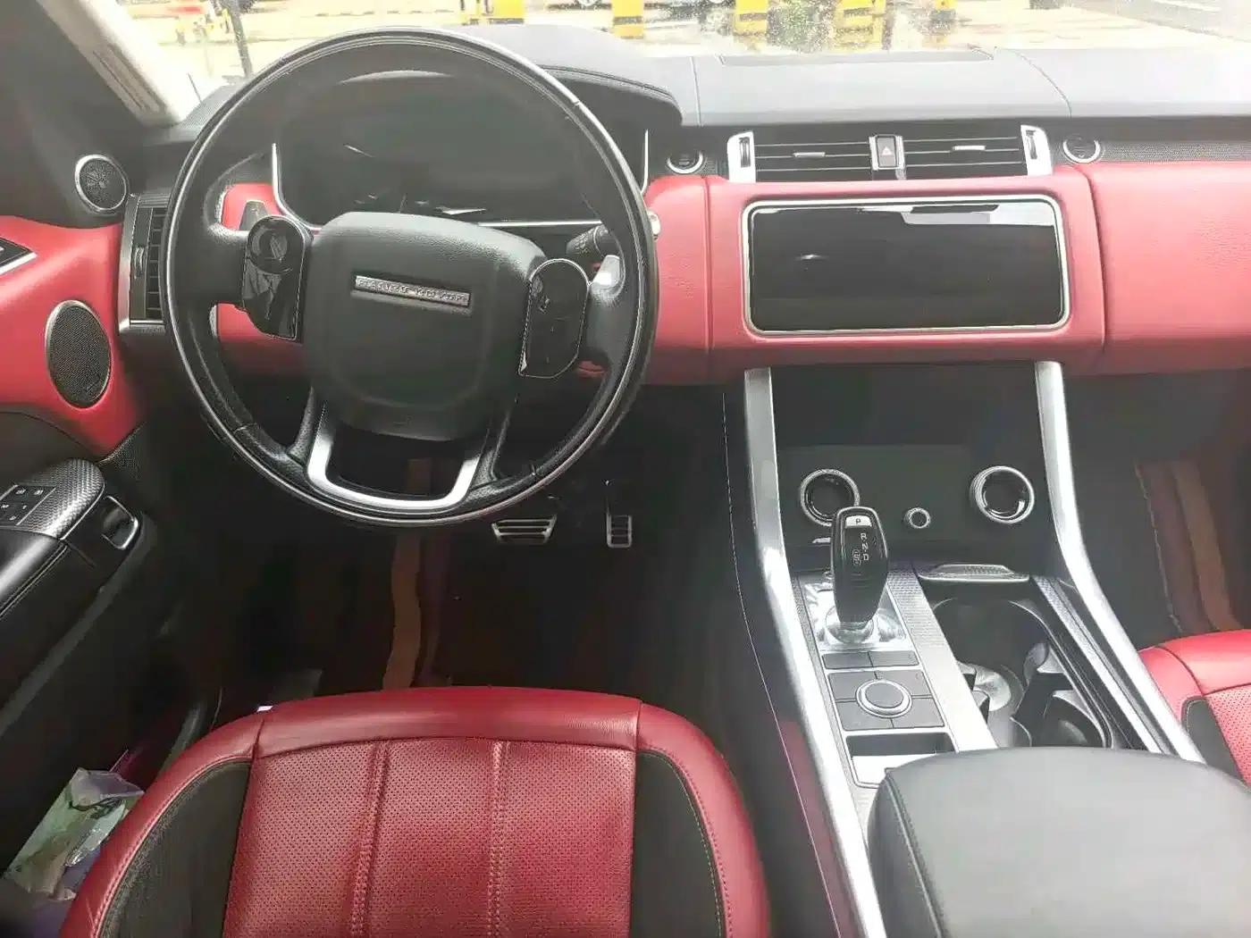Range Rover Sport 2021 3.0 L6 Black Edition — миниатюра 9