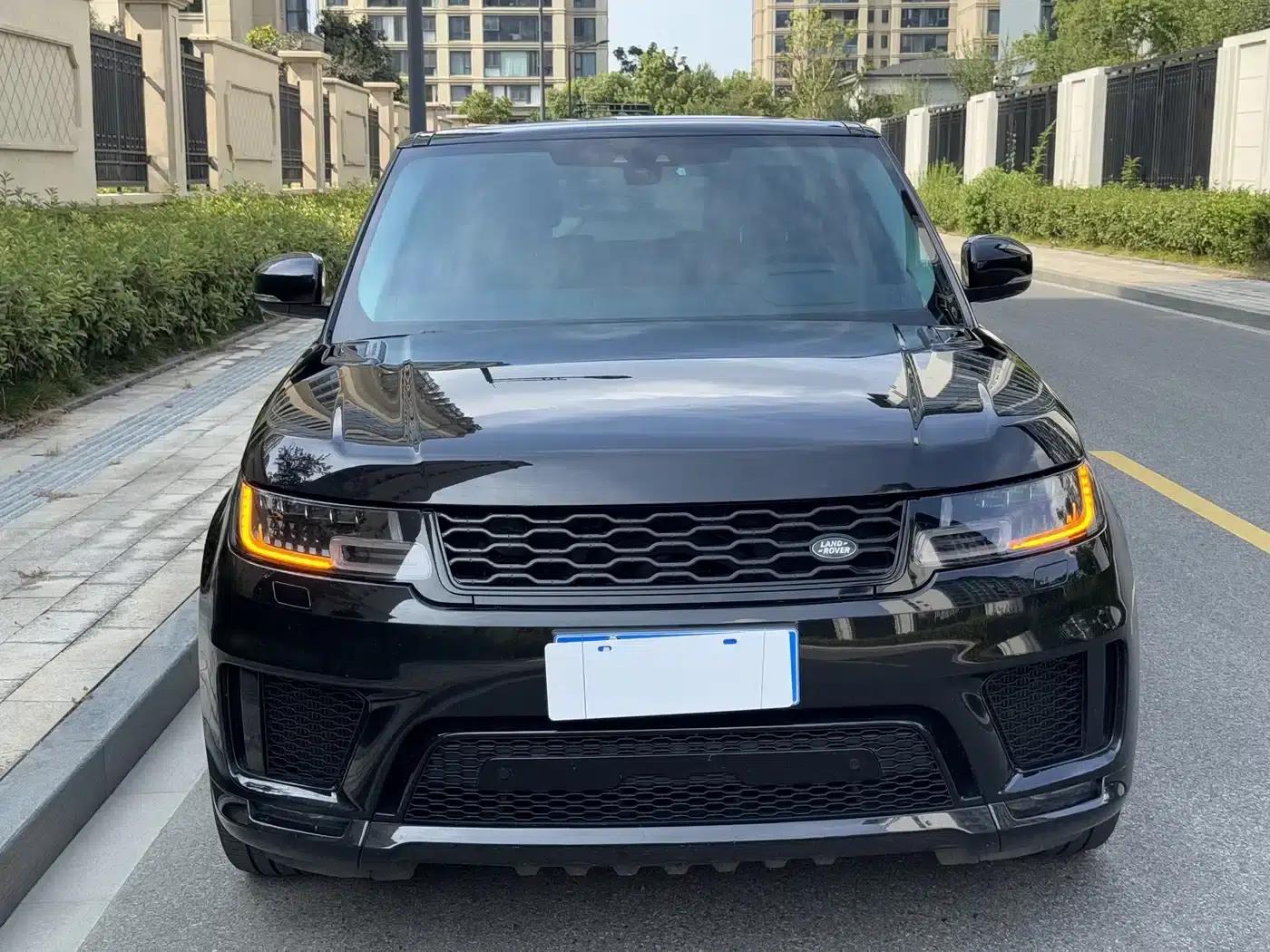 Range Rover Sport 2022 3.0 L6 Black Edition — миниатюра 3