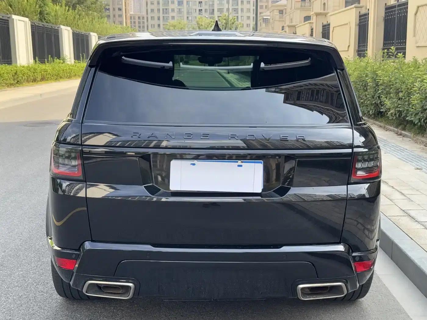 Range Rover Sport 2022 3.0 L6 Black Edition — миниатюра 4