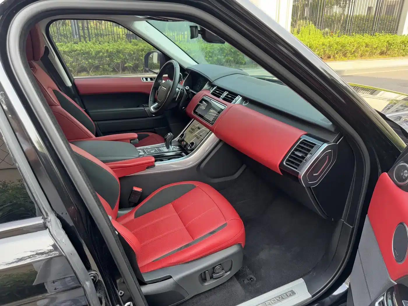 Range Rover Sport 2022 3.0 L6 Black Edition — миниатюра 9