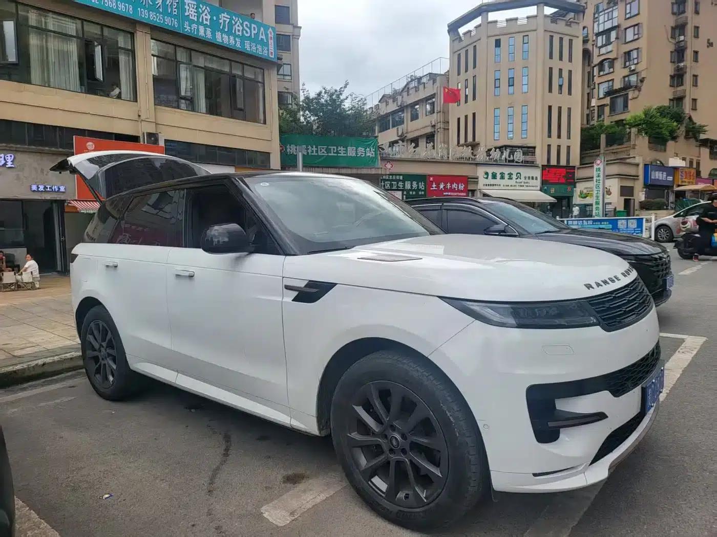 2023 Range Rover Sport 400PS Dynamic SE — миниатюра 3