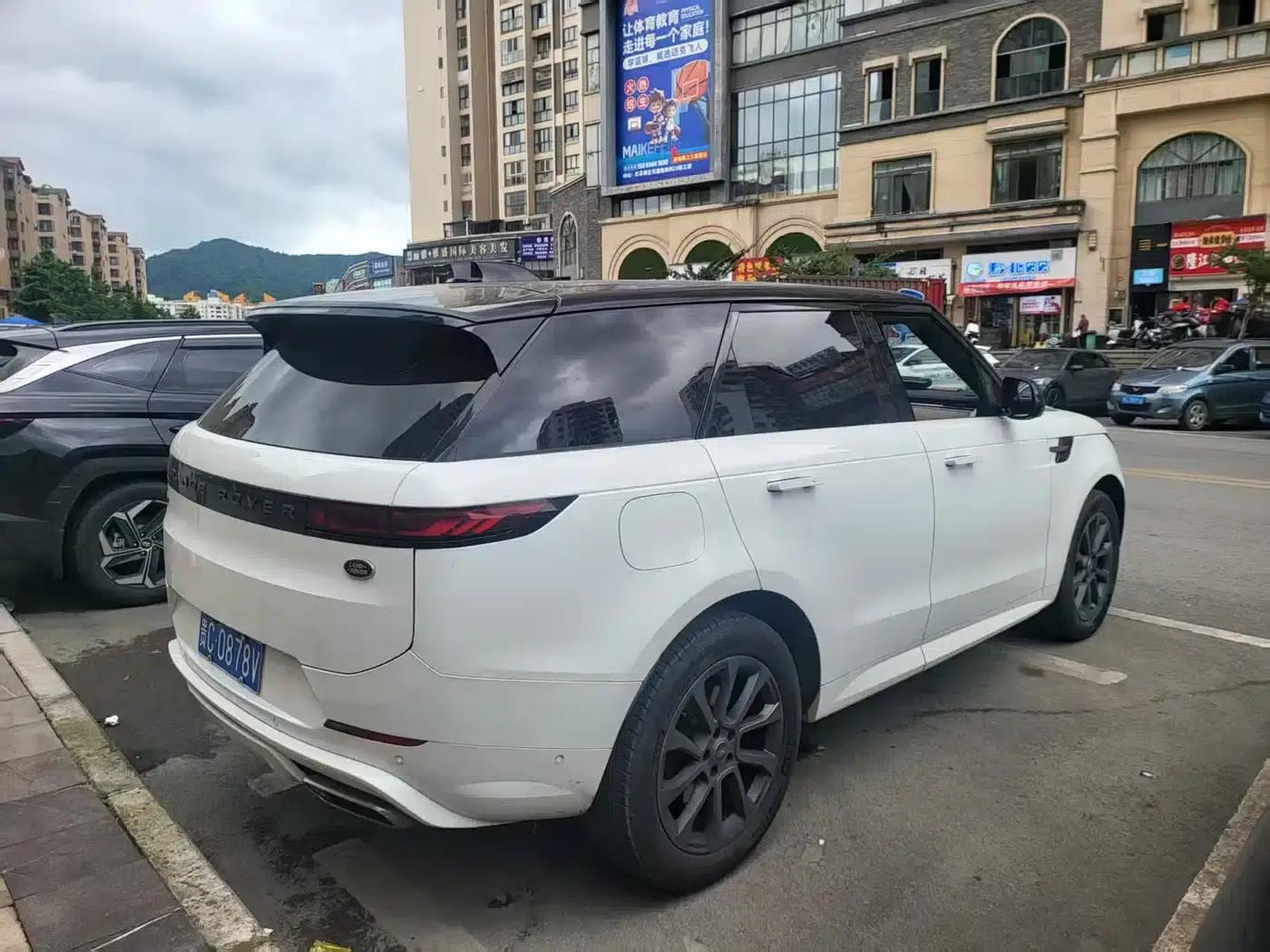 2023 Range Rover Sport 400PS Dynamic SE — миниатюра 9