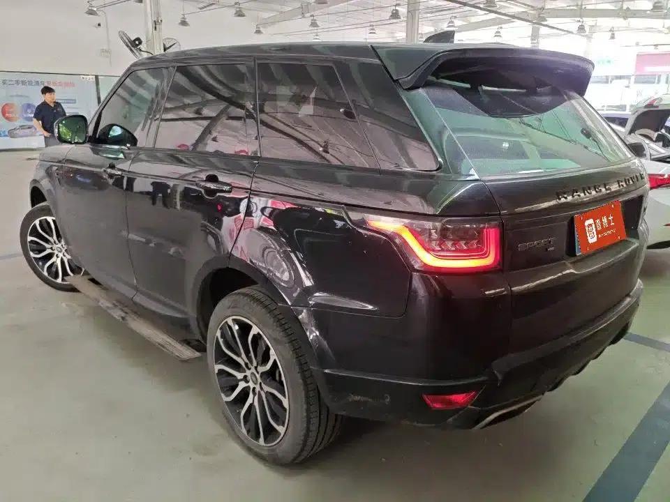 Range Rover Sport 2021 3.0 L6 Black Edition — миниатюра 6