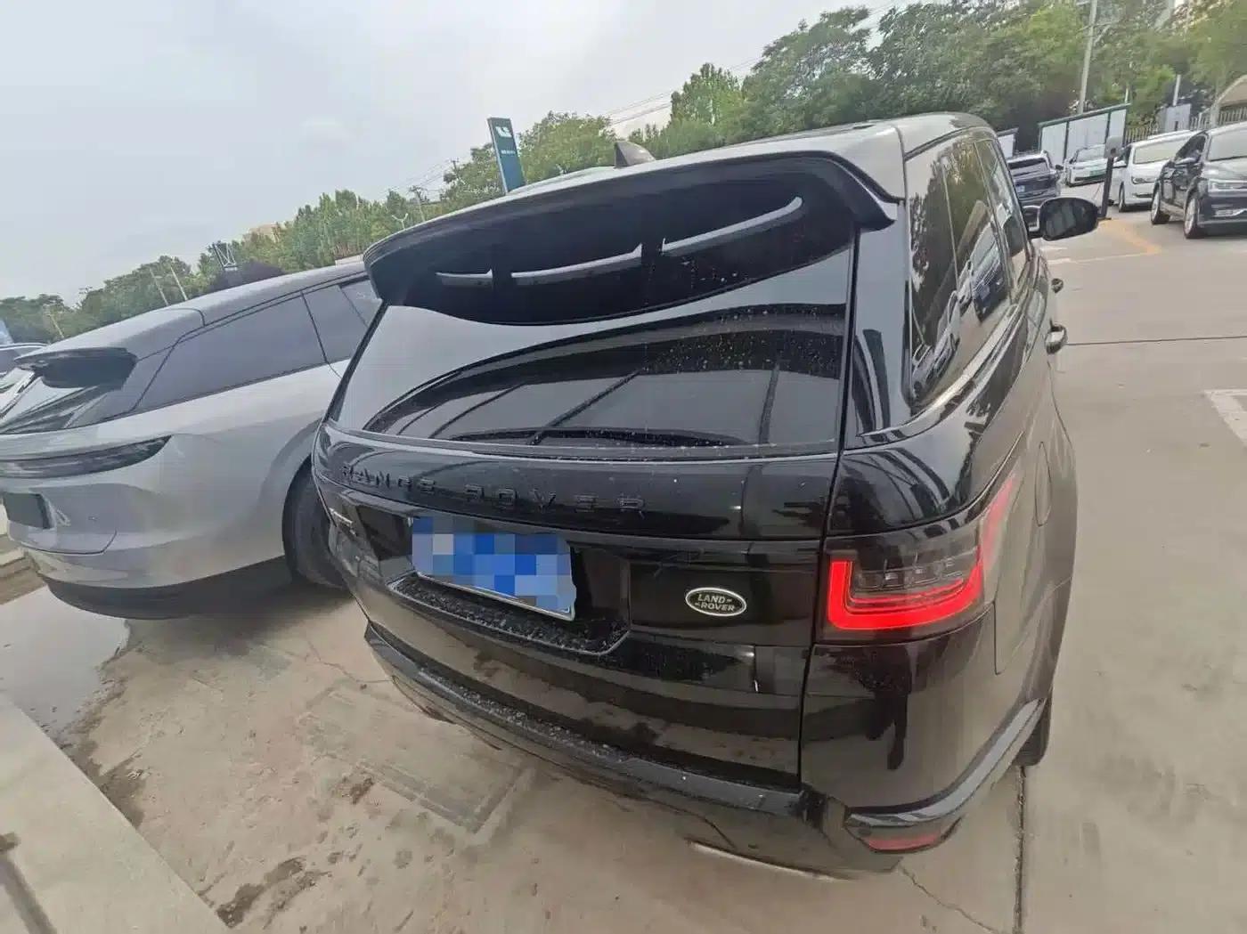 Range Rover Sport 2021 3.0 L6 Black Edition — миниатюра 3