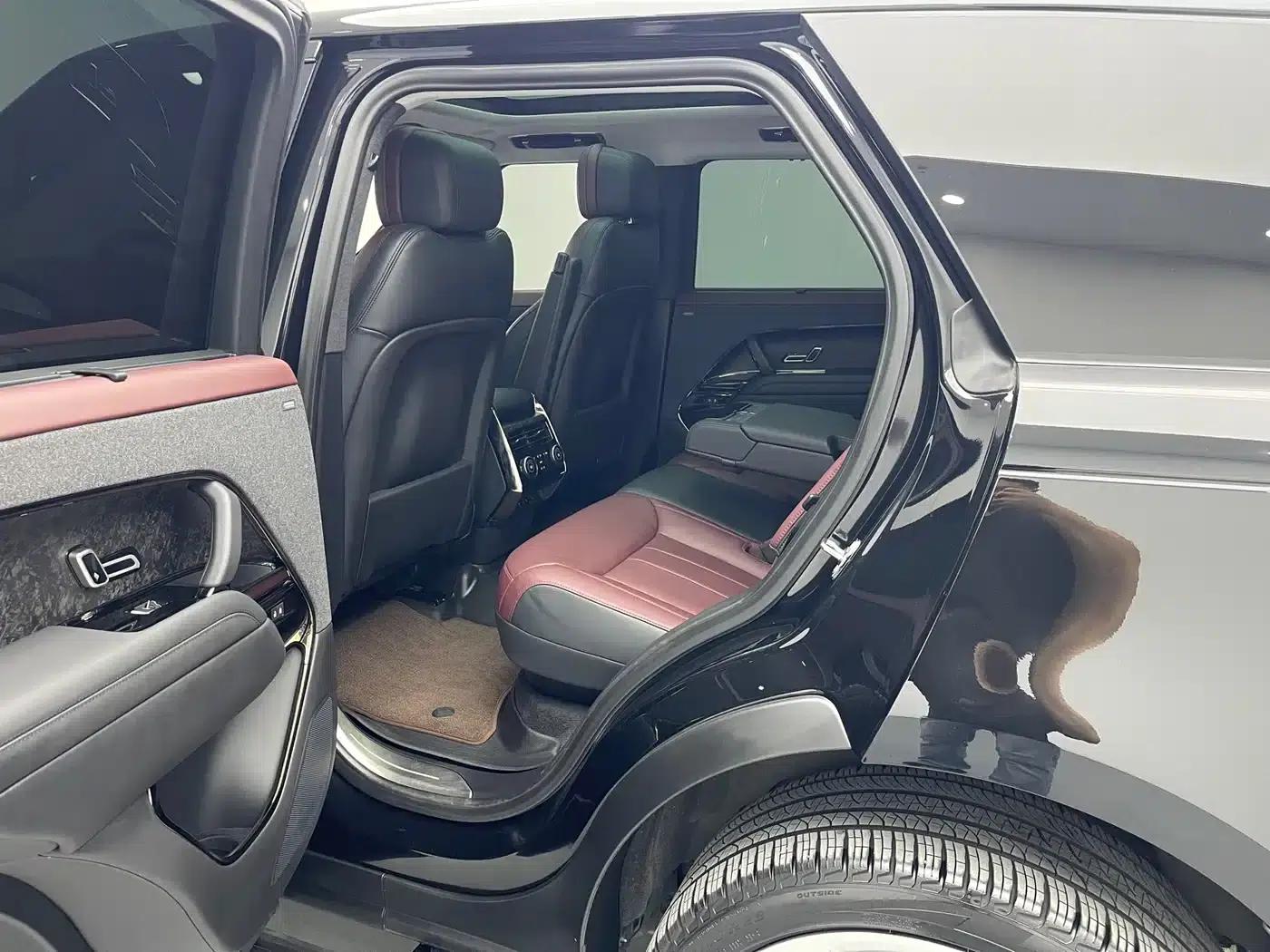 Range Rover Sport 2024 400PS Classic Edition — миниатюра 16