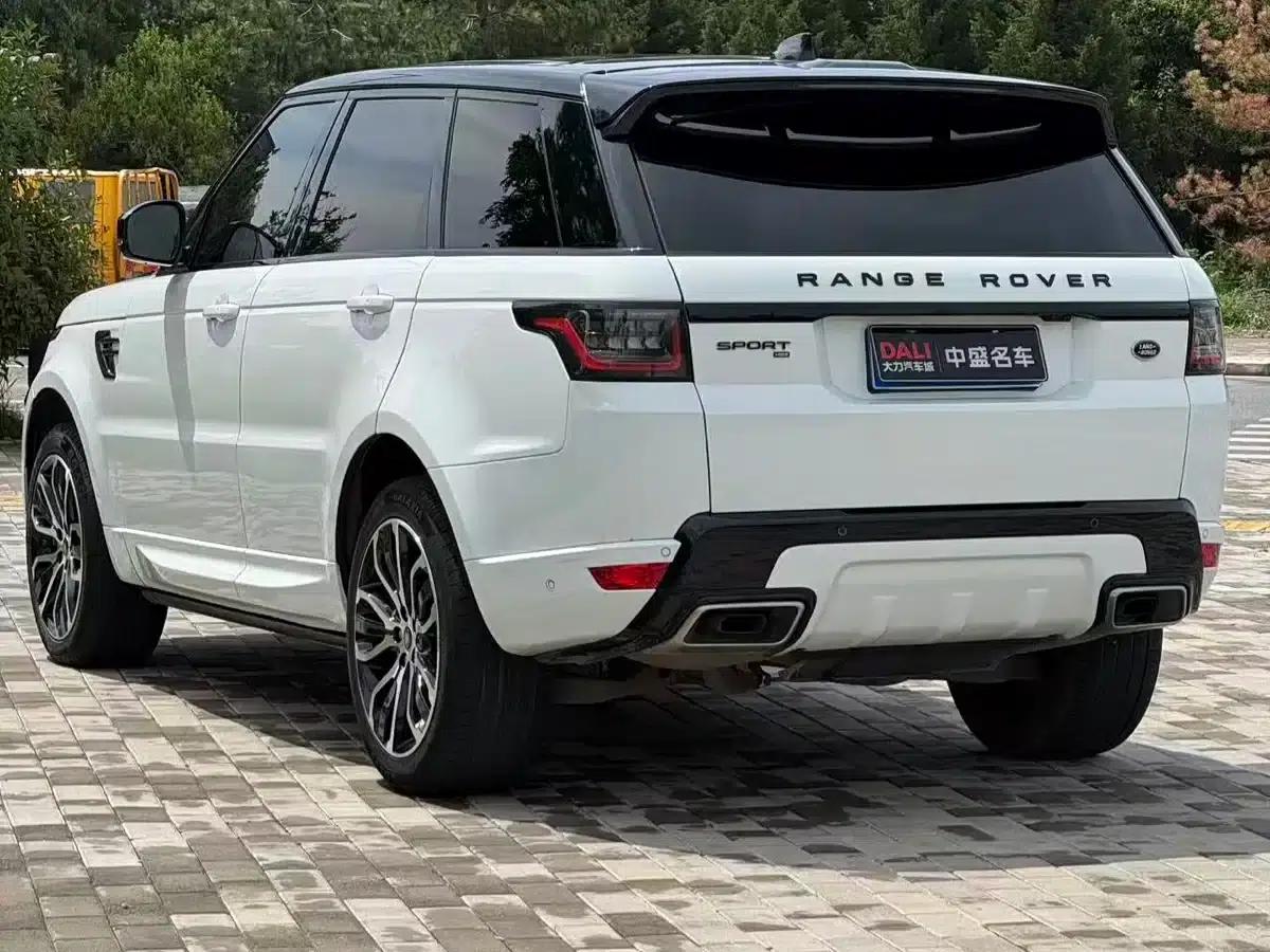 Range Rover Sport 2021 3.0 L6 Black Edition — миниатюра 6