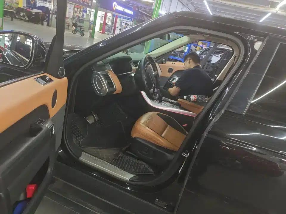 Range Rover Sport 2019 3.0 L6 HSE Dynamic — миниатюра 7