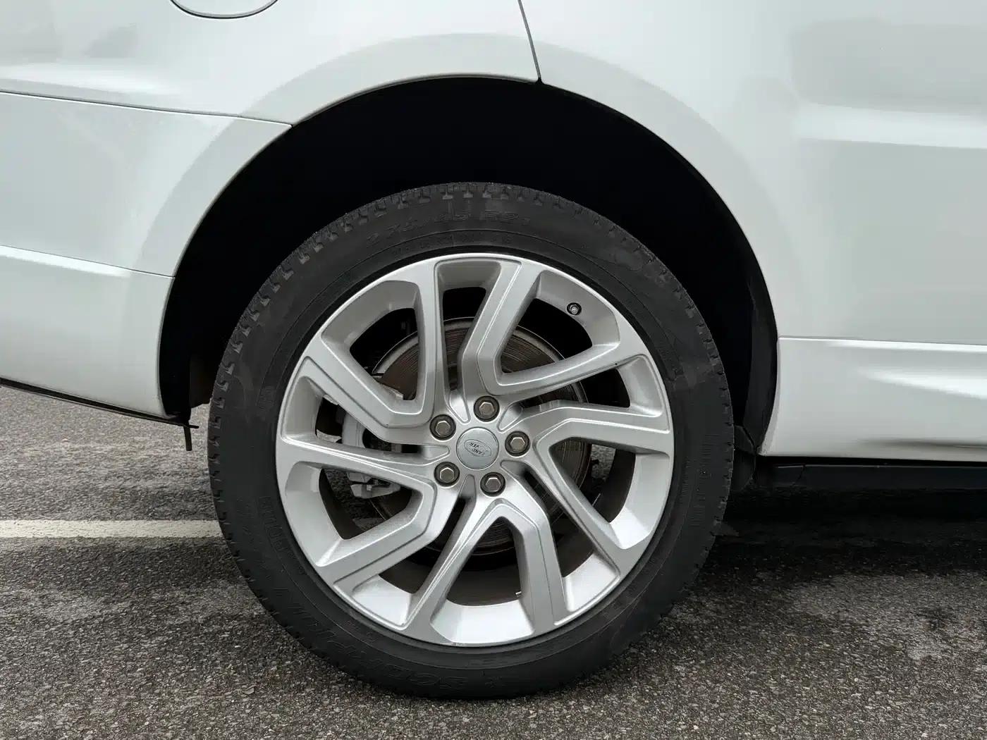 Range Rover Sport 2020 3.0 L6 HSE Dynamic — миниатюра 21