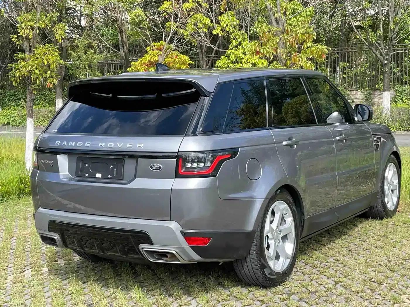Range Rover Sport 2021 3.0 L6 SE — миниатюра 4