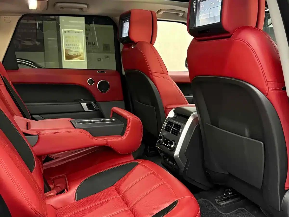 Range Rover Sport 2021 3.0 L6 Black Edition — миниатюра 15
