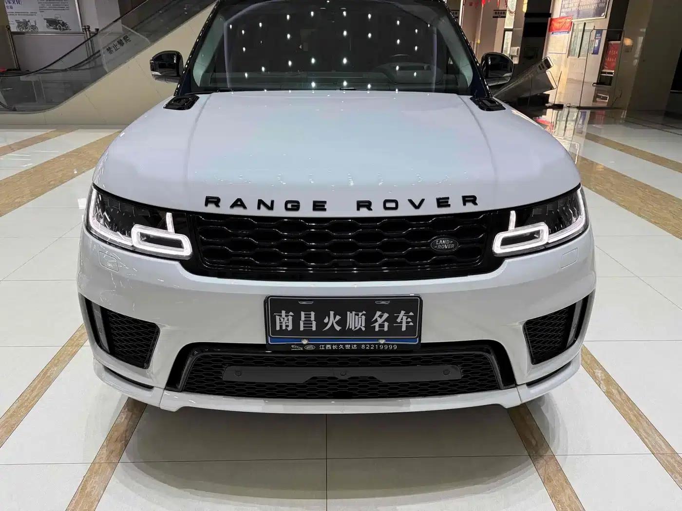 Range Rover Sport 2021 3.0 L6 Black Edition — миниатюра 4