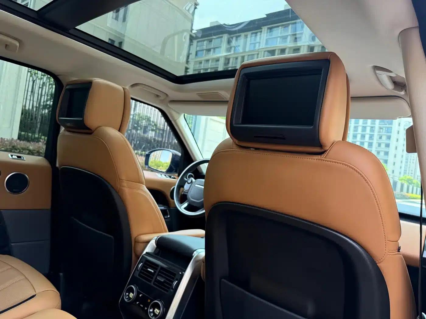 Range Rover Sport 2021 3.0 L6 Black Edition — миниатюра 16