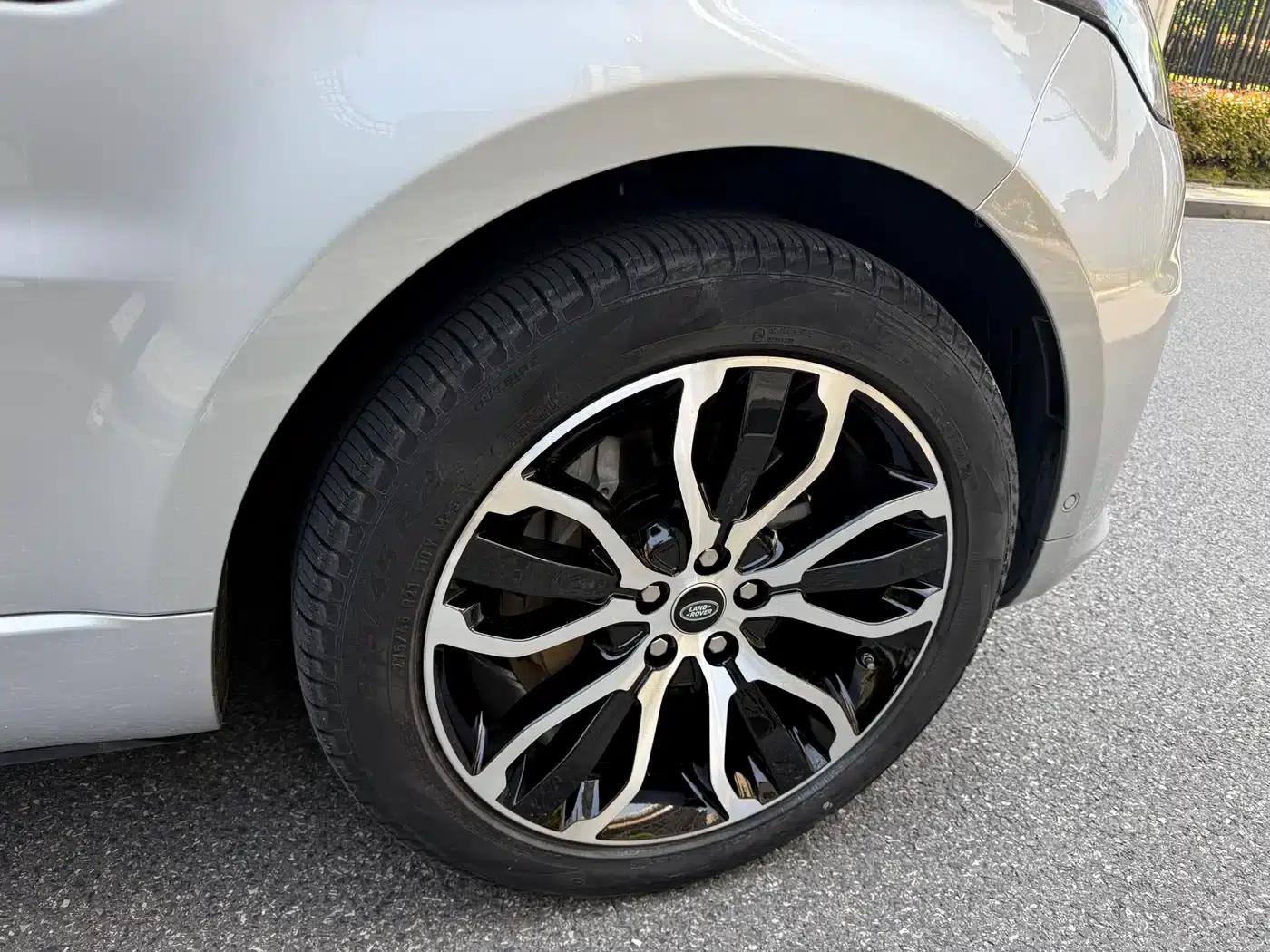 Range Rover Sport 2021 3.0 L6 Black Edition — миниатюра 20