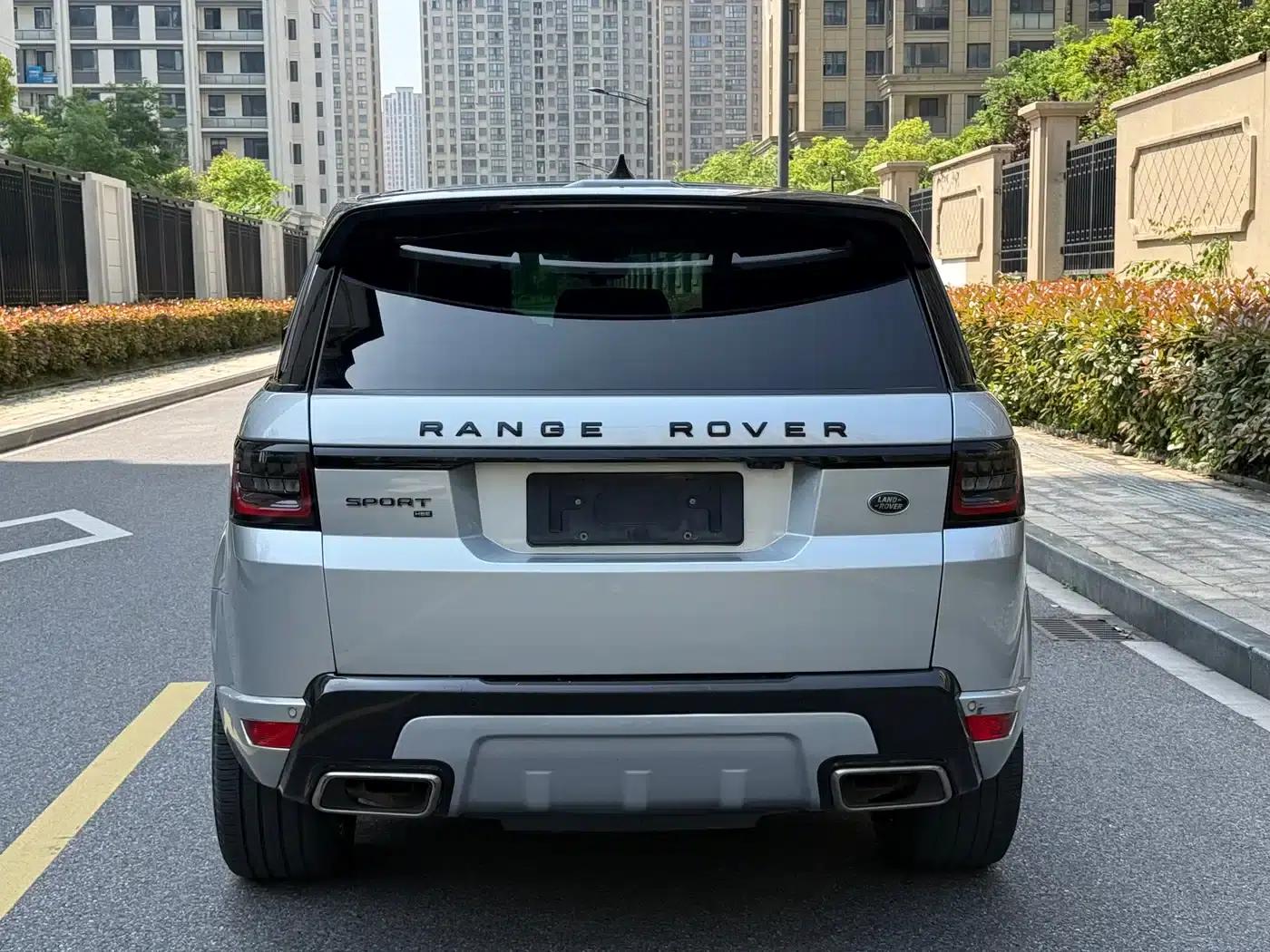 Range Rover Sport 2021 3.0 L6 Black Edition — миниатюра 5