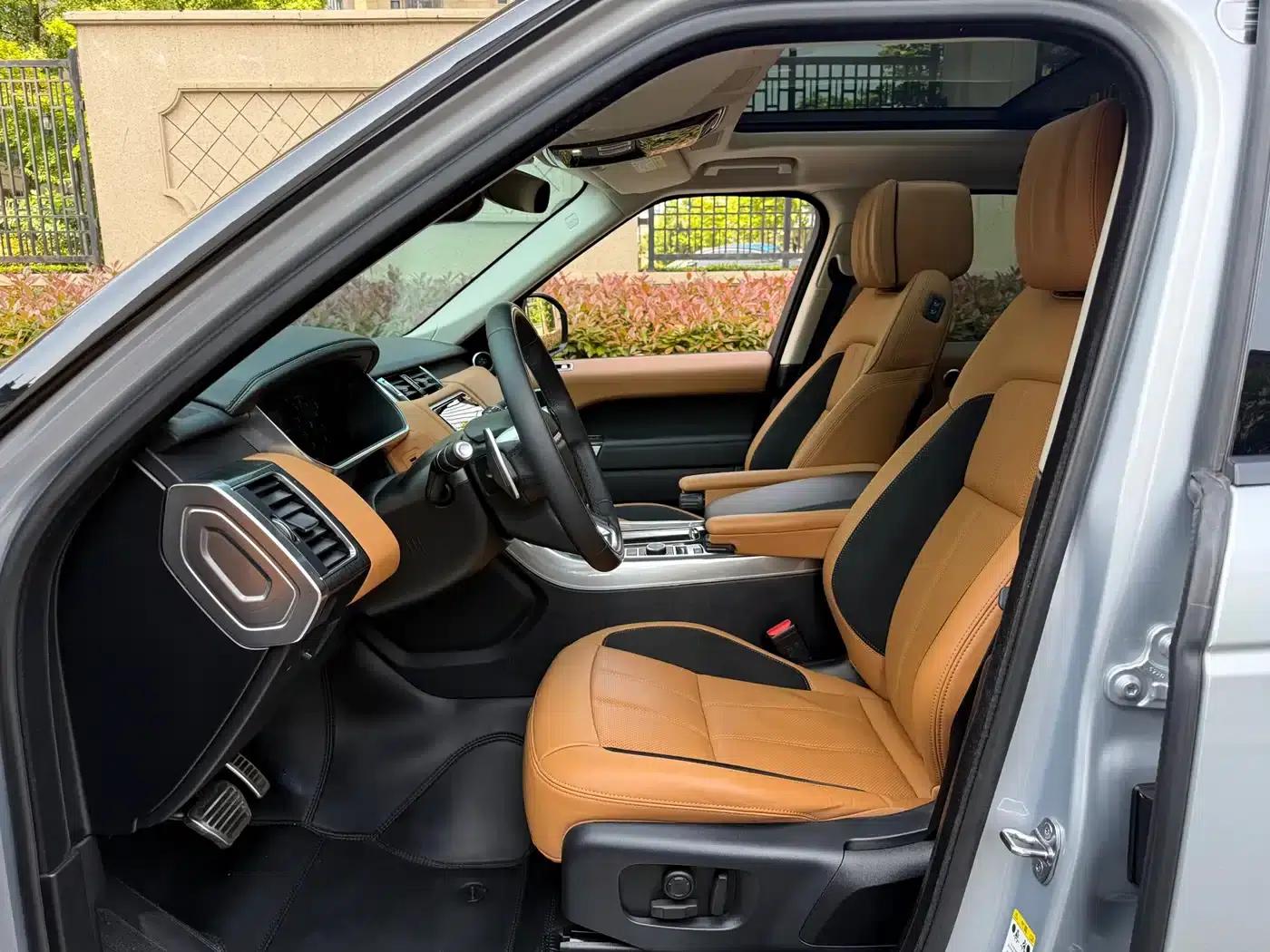 Range Rover Sport 2021 3.0 L6 Black Edition — миниатюра 10