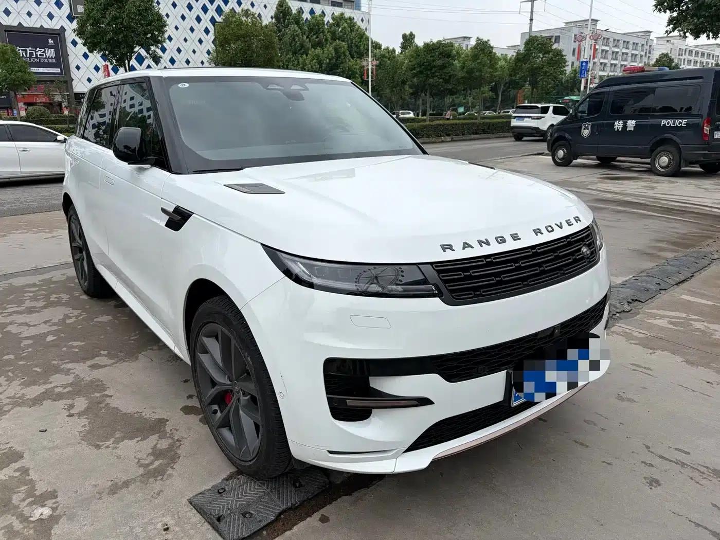 Range Rover Sport 2025 400PS Dynamic SE — миниатюра 2