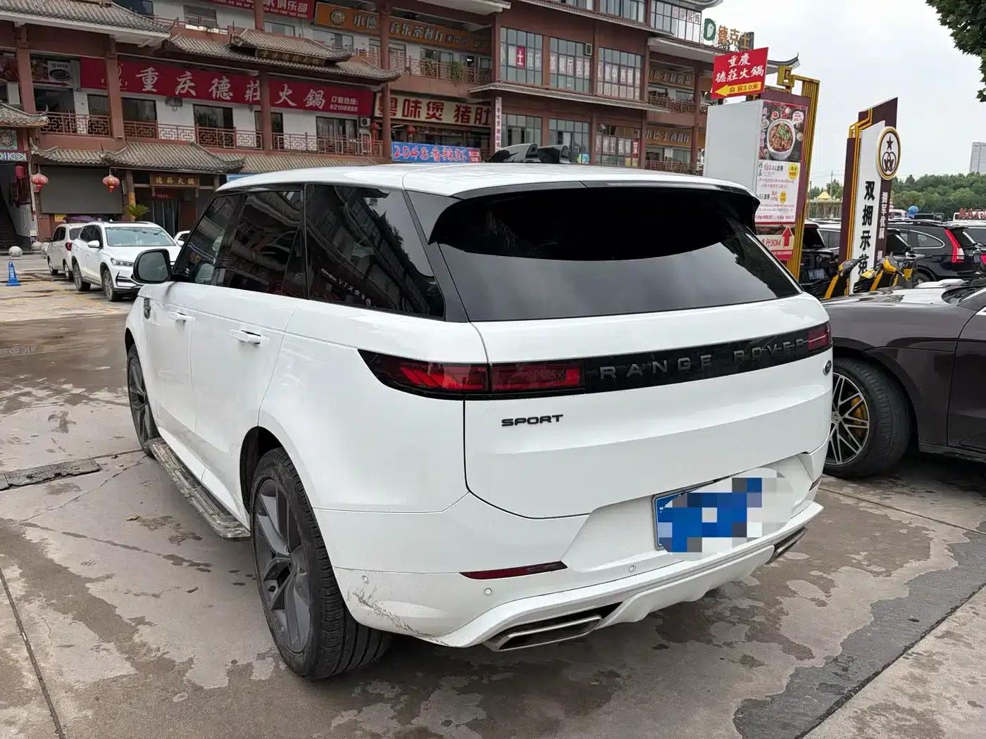 Range Rover Sport 2025 400PS Dynamic SE — миниатюра 6