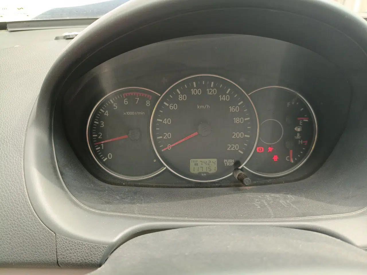 Mitsubishi Pajero Sport 2013 2.4L Manual Two-Wheel Drive Comfort Edition — миниатюра 12