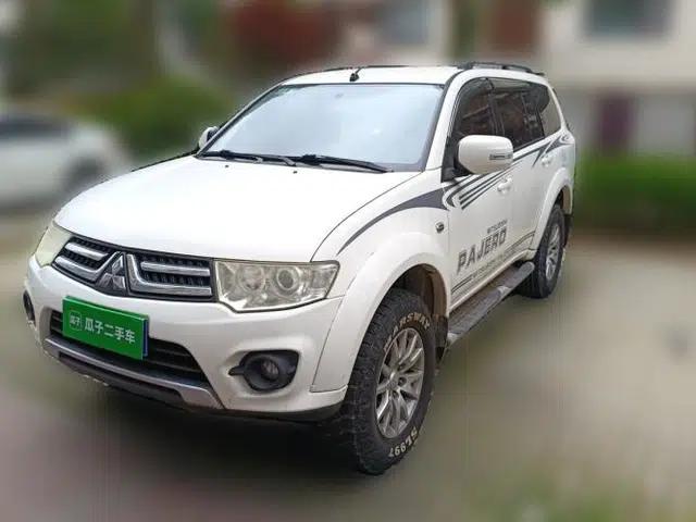 Mitsubishi Pajero Sport 2013 2.4L Manual Two-Wheel Drive Comfort Edition