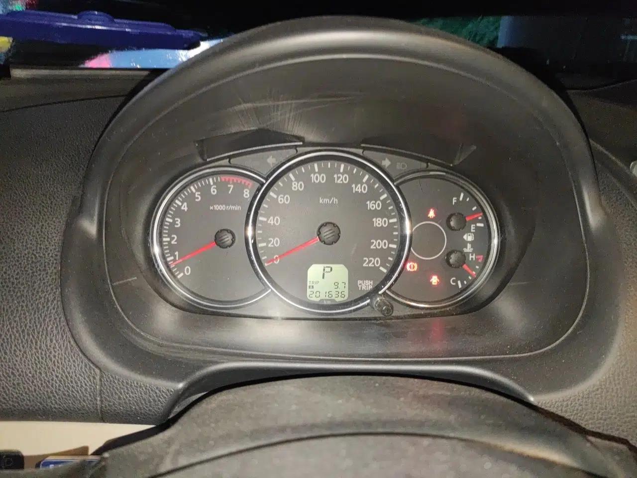 Mitsubishi Pajero Sport 2013 3.0L Automatic Two-Wheel Drive Luxury Edition — миниатюра 12