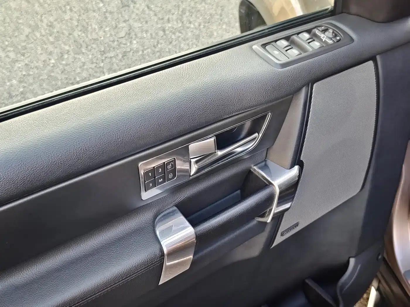 Discovery 2015 3.0 SDV6 HSE Diesel — миниатюра 11