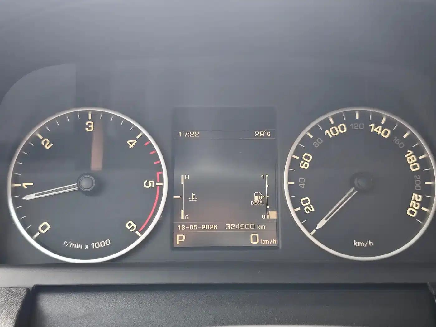 Discovery 2015 3.0 SDV6 HSE Diesel — миниатюра 20